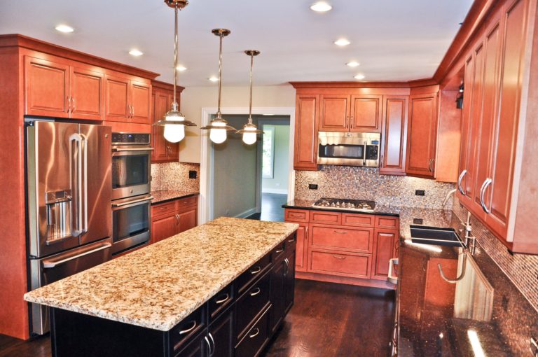 kitchen-remodeling-in-inverness-il-granite-selection-img_bf51cb9705ba7b36_14-6153-1-6449118-min